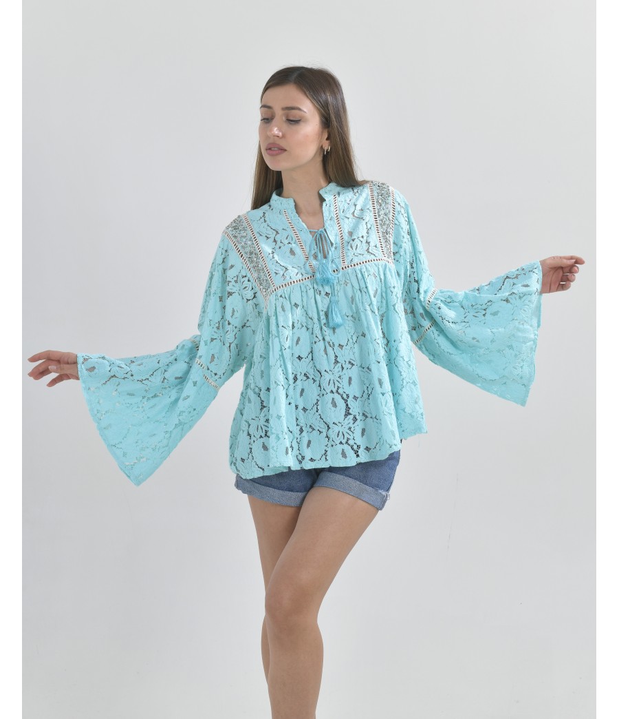 Blusa in Pizzo colore Turchese con Ricami in Paillettes e corallini