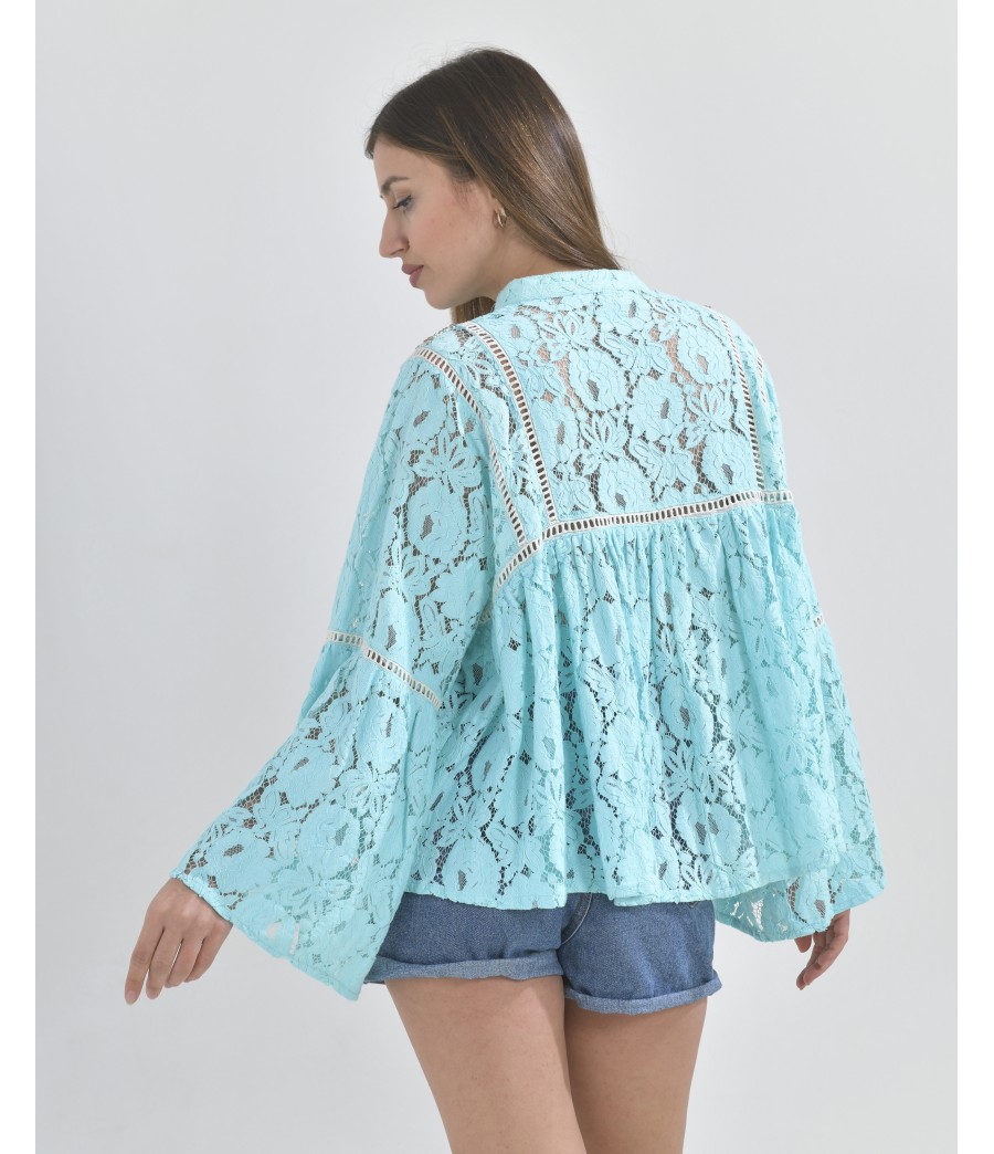 Blusa in Pizzo colore Turchese con Ricami in Paillettes e corallini