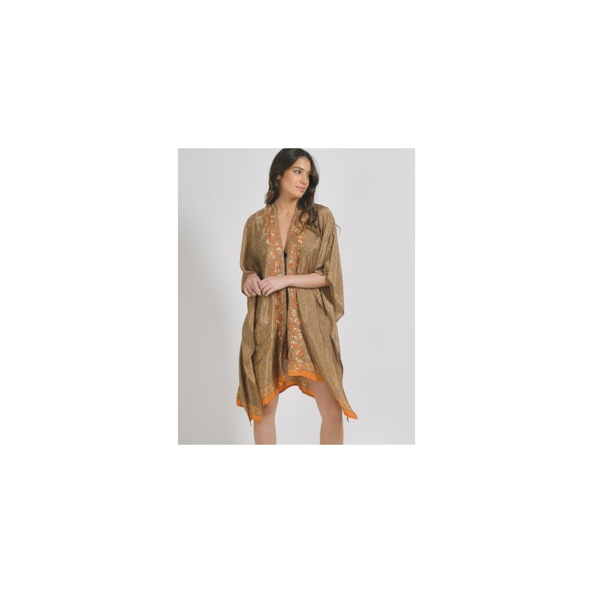 kimono colore Arancio con stampa (28%seta72%Crepe)